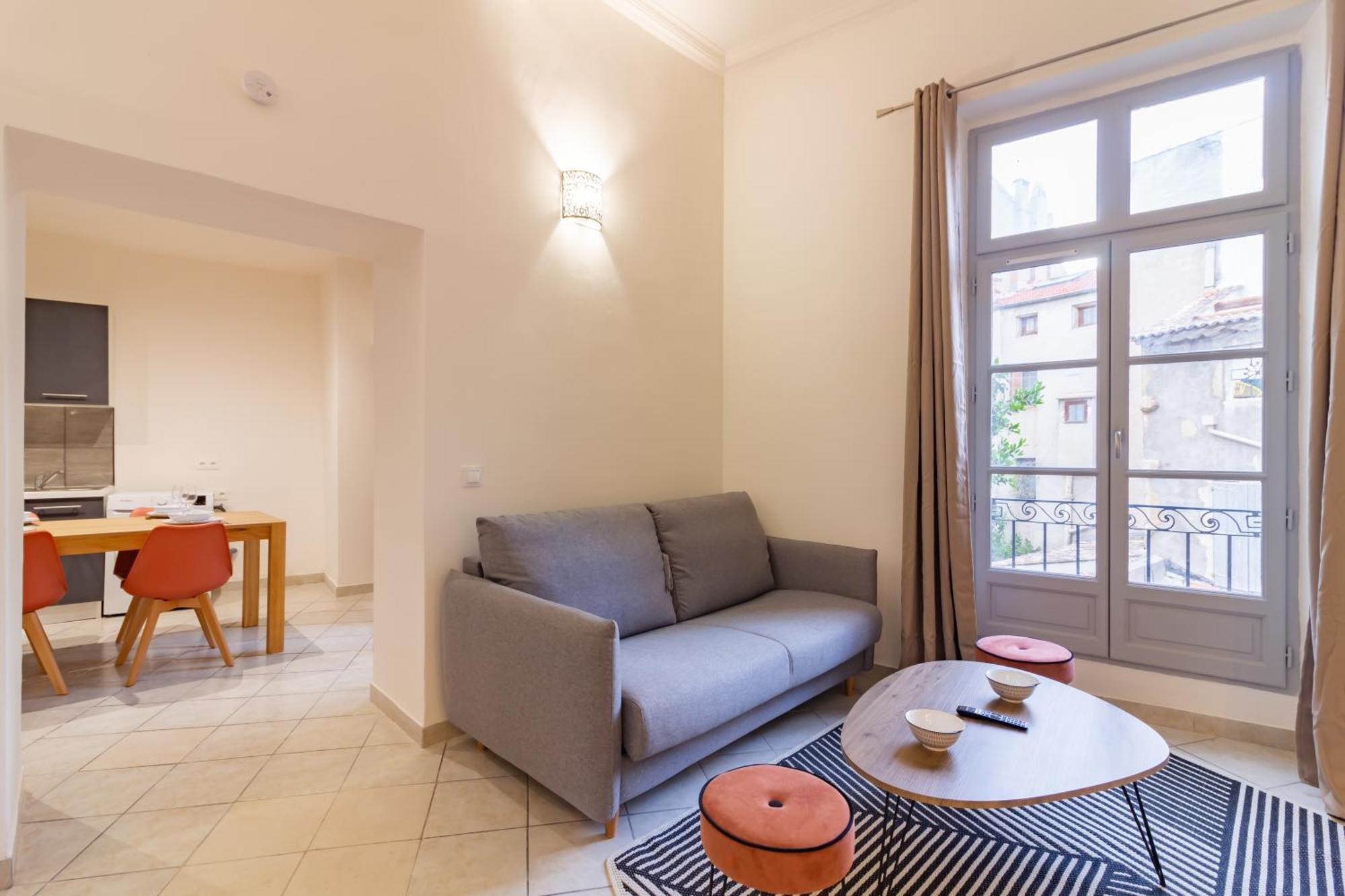 Spacieux Appartement En Plein Coeur De Béziers Eksteriør billede